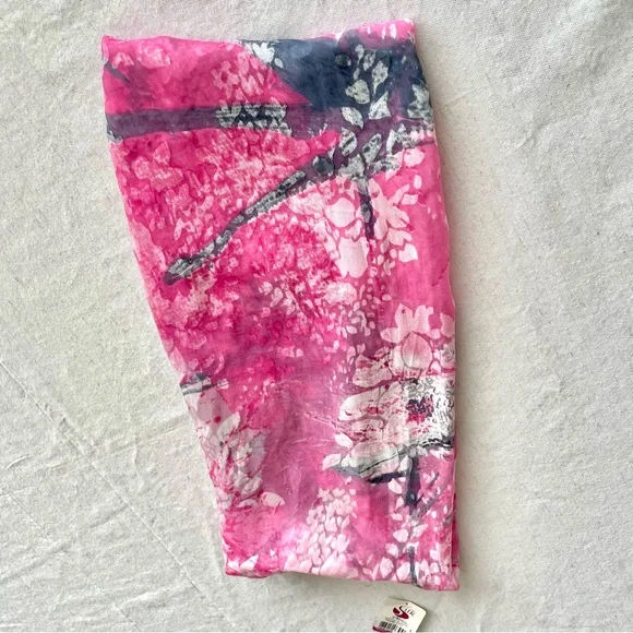 NWT Miss Museum Pink Floral Silk Scarf - Waima Wharf Museum Boutique - Picture 12 of 16